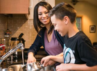 The Coronavirus Revival of the Stay-at-Home Mom