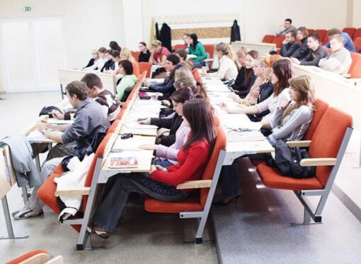 To Ban or Not to Ban Critical Race Theory: A Debate
