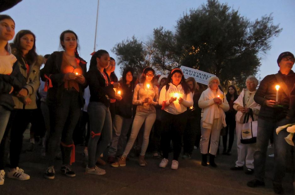 Guns and Schools: Can the Market do Better?