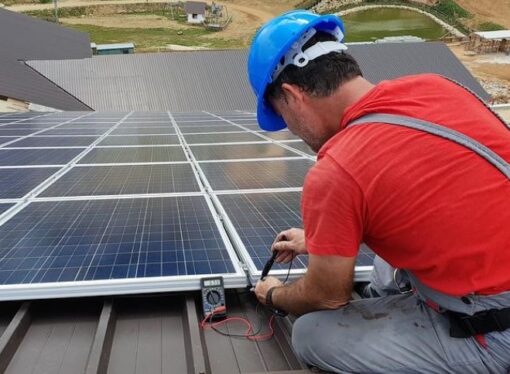 The Limits of Green Energy Revealed as the U.S. Faces Electricity Shortages