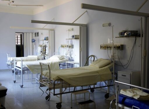 Doctor Suspended by Mayo Clinic for True Statements About COVID and Testosterone Brings Lawsuit
