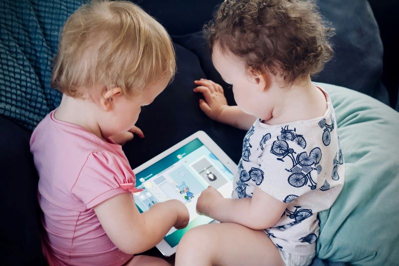 Three Painfully Obvious Suggestions To Reduce Your Child s Screen Time Three Painfully Obvious Suggestions To Reduce Your Child s Screen Time