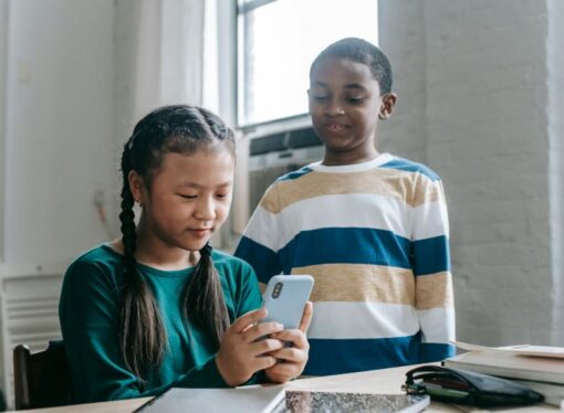 Bans on Smartphones in the Classroom Gain Favor Across Political Spectrum