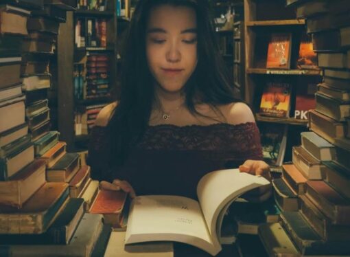 Why Do People Mostly Stop Learning After College?