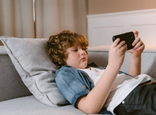 Be a Good Parent and Take Away Your Child’s Smartphone