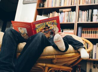 Don’t Set Reading Goals. Build Reading Habits.