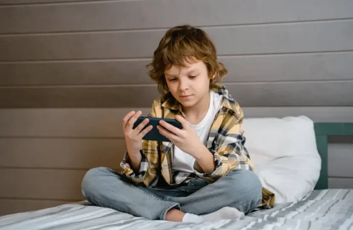 The Analog-Digital Battle Your Children Need to Win