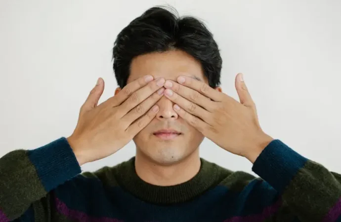 Americans Could Use a Good Stiff Shot of ‘Prude’ Juice