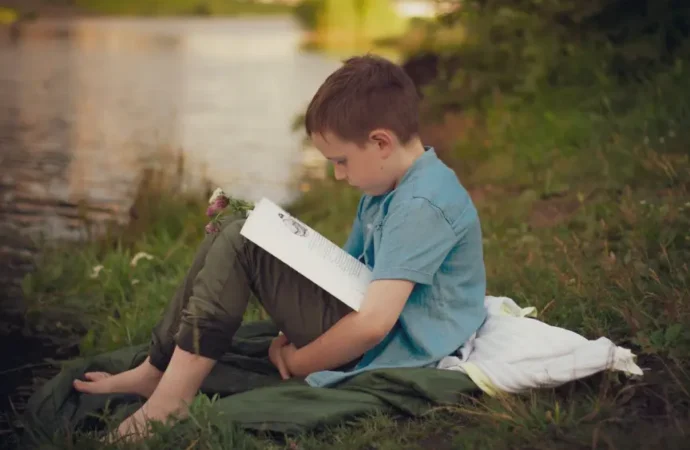 ‘Be Stars in the Darkness’ – a Letter to America’s Grandkids