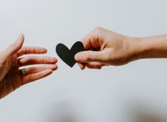 7 Simple Ways to Make the World a Better Place in a Day