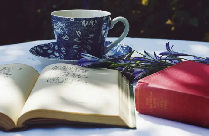 Why Poetry Should Join Your Literary Diet