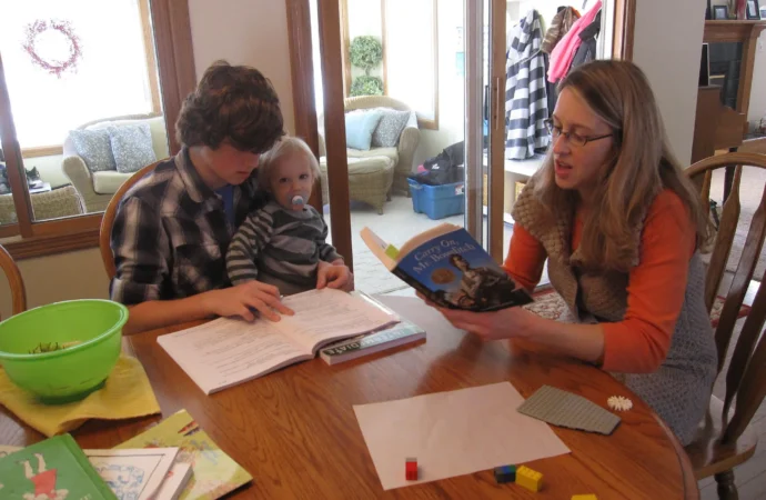 5 Reasons Nearly Every Parent Should Be Homeschooling Their Kids