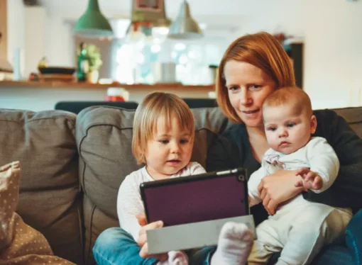 Why Trump’s Stay-at-Home Mom Subsidy Plan Is Hitting a Nerve